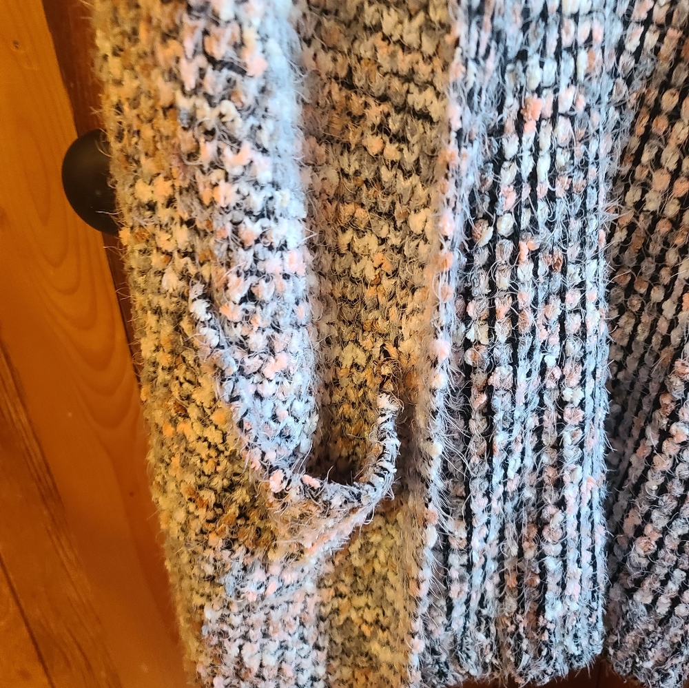 Est 1946 sweater - Picture 4 of 5